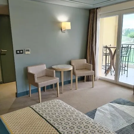 Deluxe Vue Sur Golf