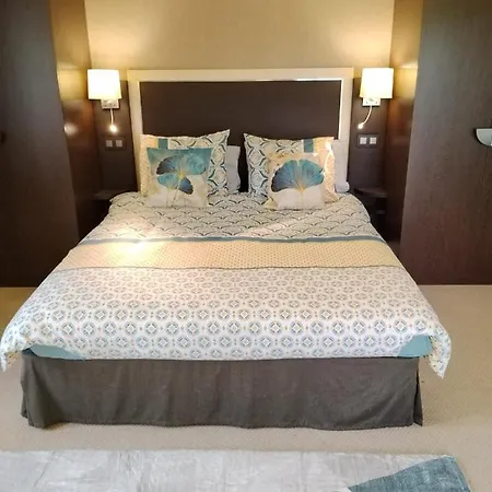 Deluxe Vue Sur Golf Appart hôtel