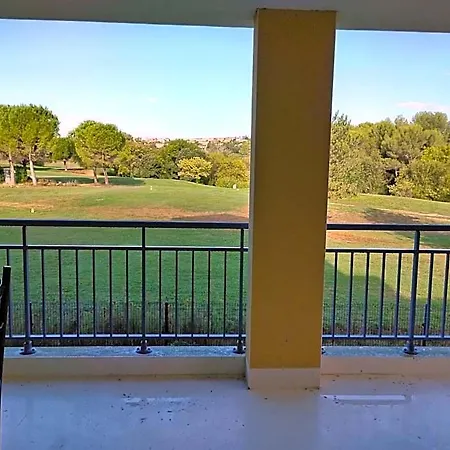 アパートホテル Deluxe Vue Sur Golf