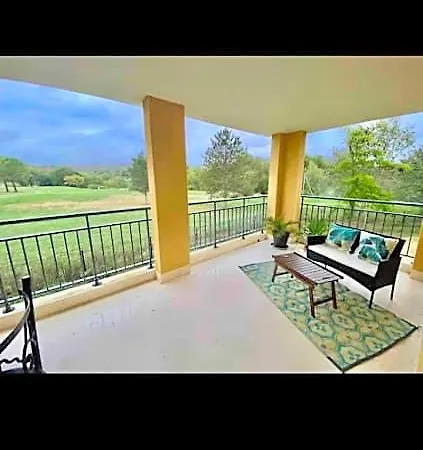 Deluxe Vue Sur Golf